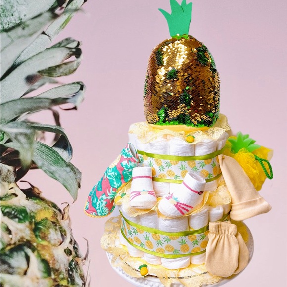 pineapple diaper cake